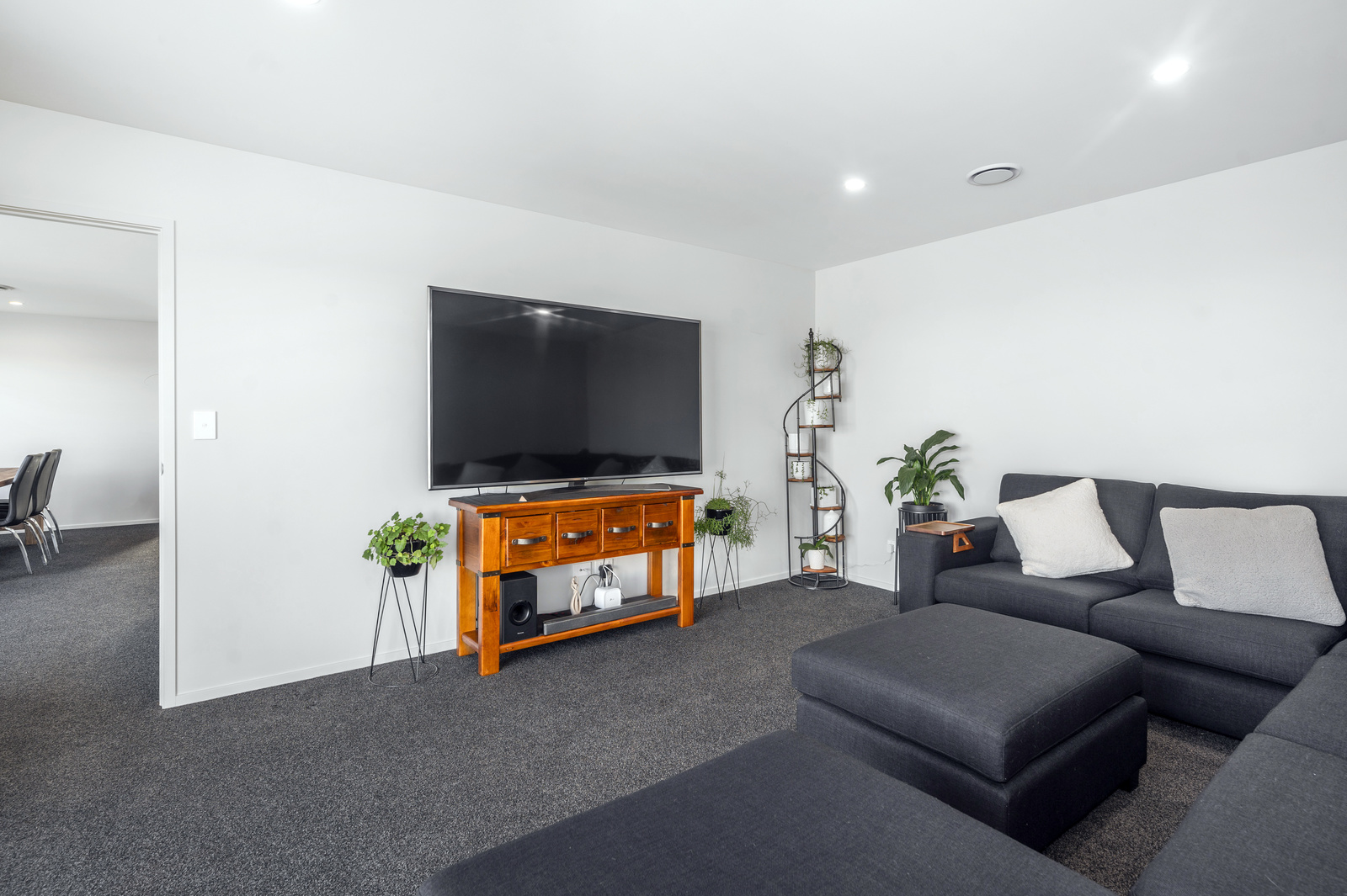 Nga Roto Estate 10 Tarata Place Tracey Carter 1039 1600 54