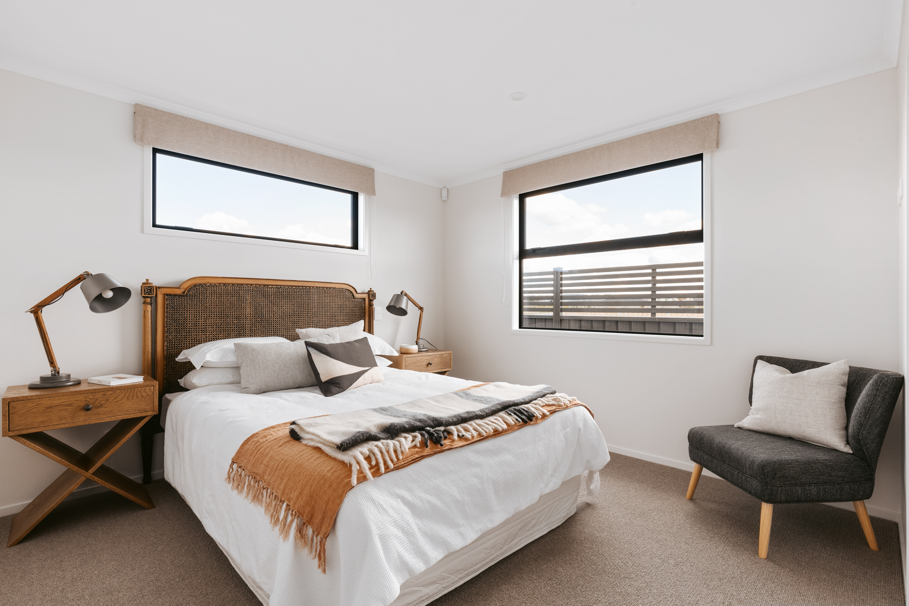 030 37 Flack Street Web