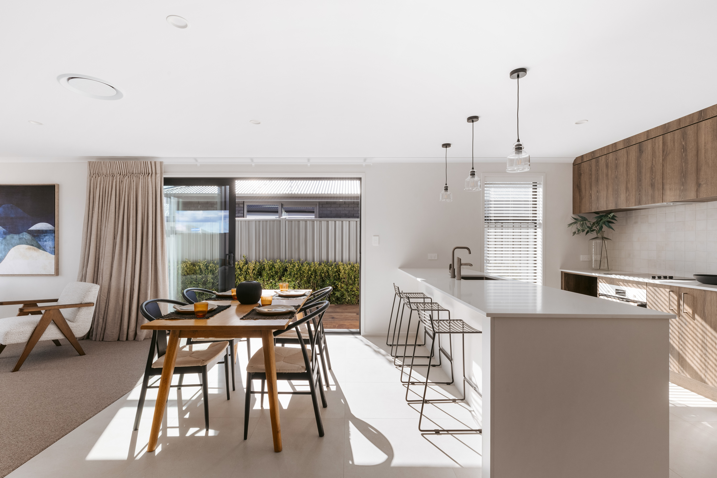 005 37 Flack Street Web