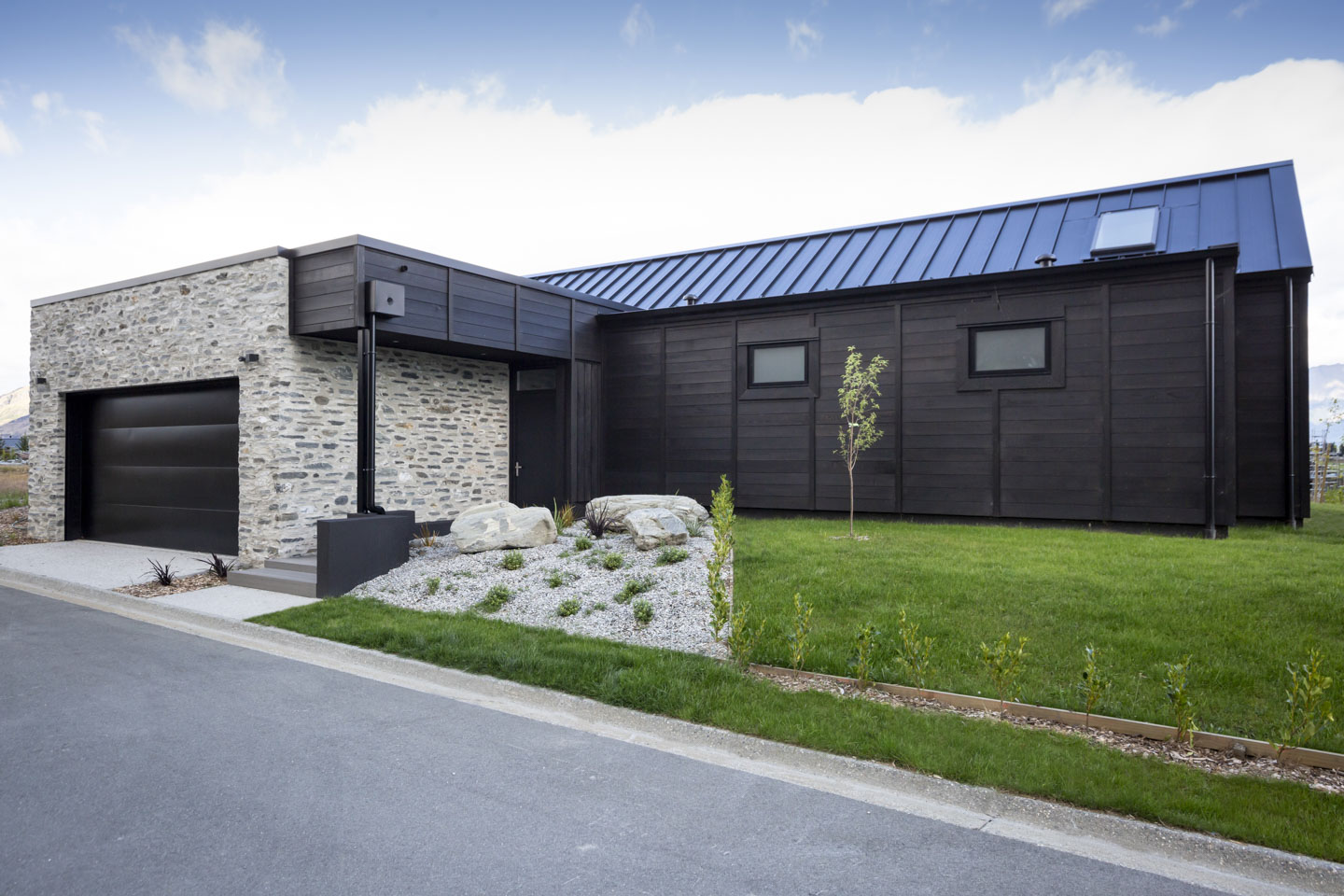 Classic Builders Jacks Point Showhome 43 Edit