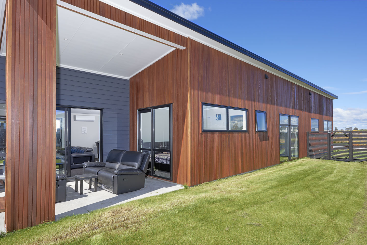 54 Lulu Ave Hamilton 006