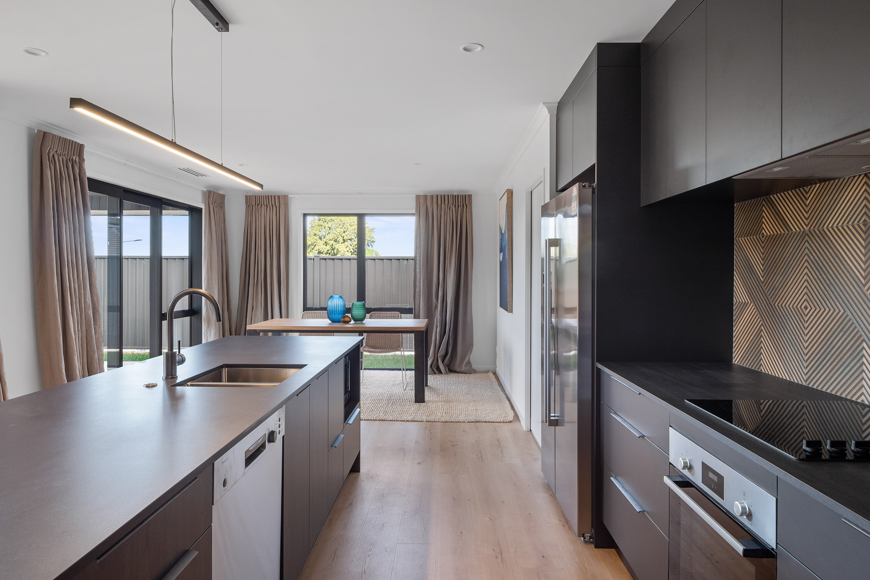 Modern kitchen and dining room Classic Builders Showhome