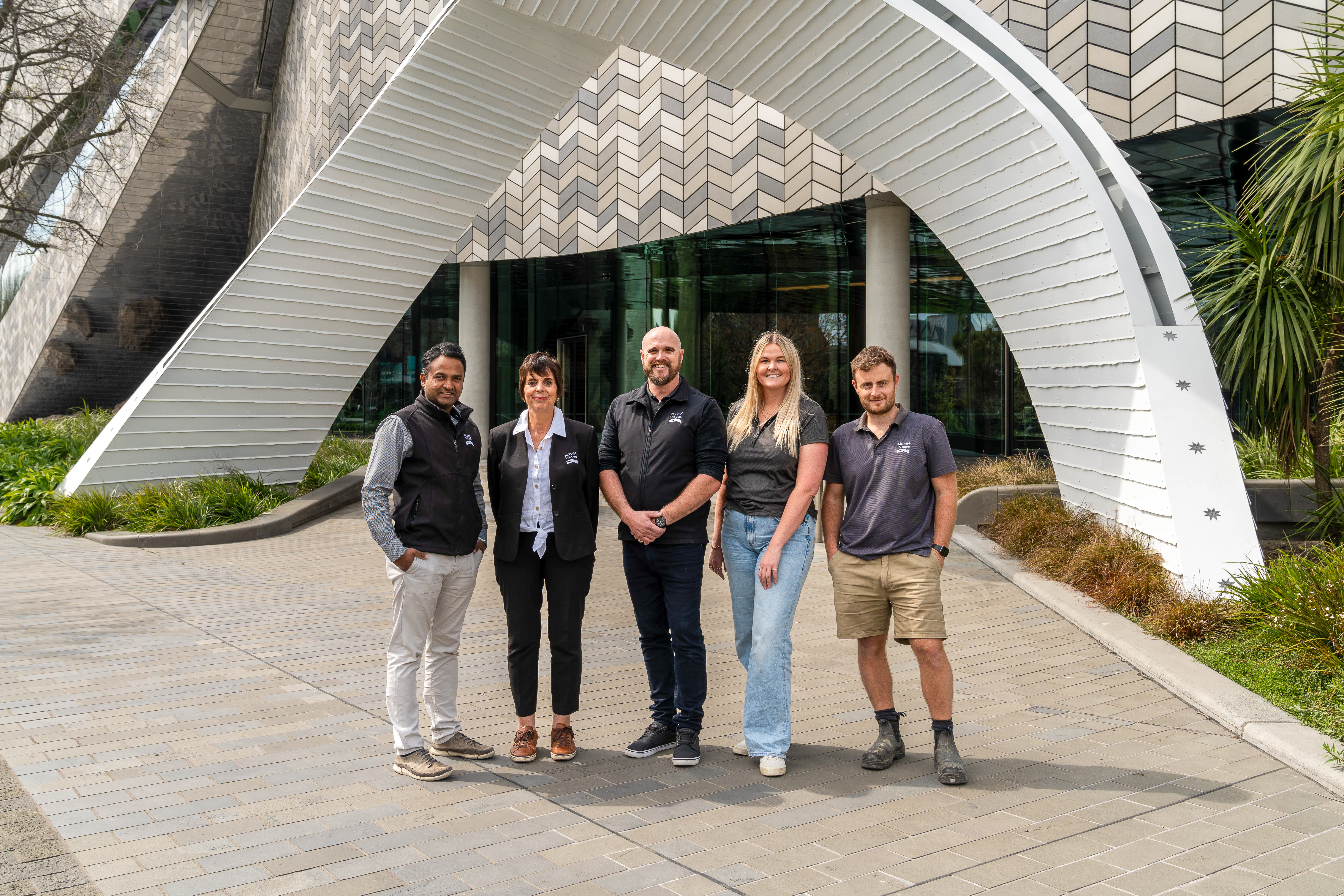 0052E 20231005 432 Classic Builders Team Photo Nik PHOTO