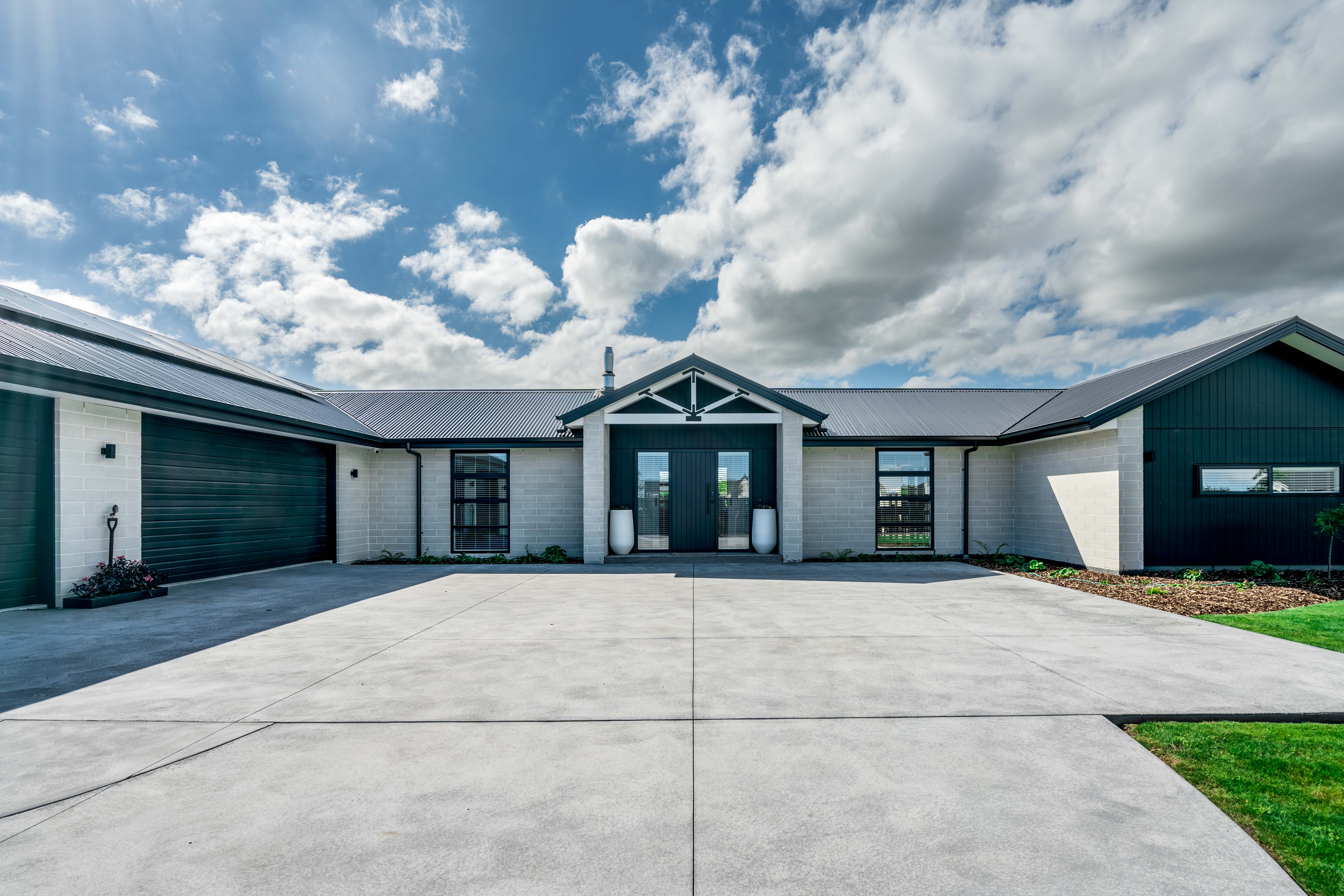 5202311240080 475 Classic Bulders Leston HDR Edit